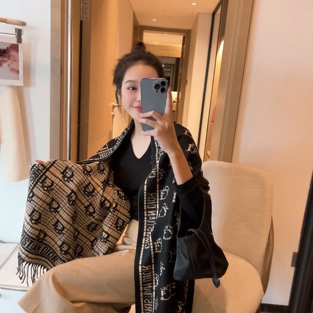 💎✨AUTHENTIC✨💎Dior scarf